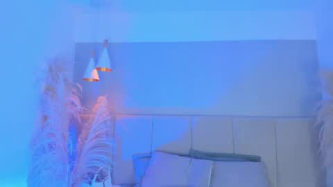 Snapshot of sofia_pamela chatting on 02.28.25 SOFIA PAMELA online show from 02.28.25