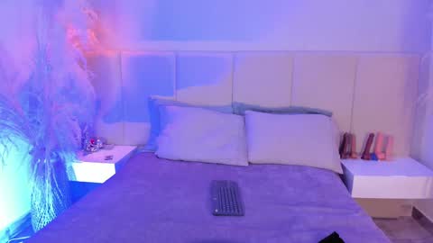 Snapshot of sofia_pamela chatting on 03.04.25 SOFIA PAMELA online show from 03.04.25