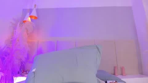 Snapshot of sofia_pamela chatting on 03.08.25 SOFIA PAMELA online show from 03.08.25