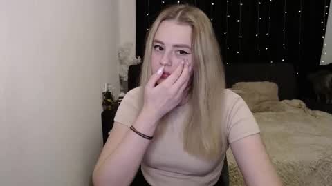 sofia_rosemary online show from 12.22.24