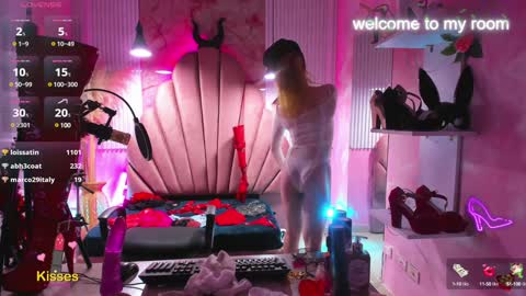 Sofia online show from 12.27.24