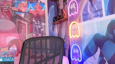 Snapshot of sofia_sstone chatting on 10.16.25 Sofia Sstone online show from 10.16.25