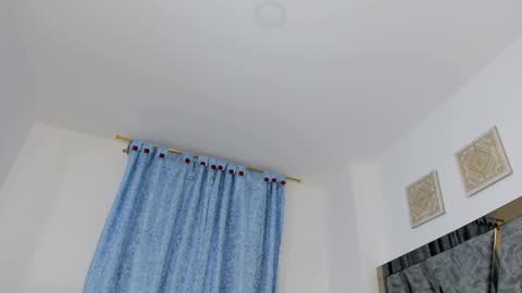 laura online show from 02.23.25