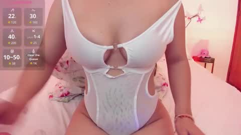 Sofia walke online show from 11.27.25