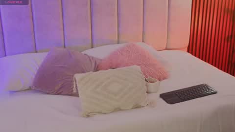Snapshot of sofiaa_cortes chatting on 07.30.26 Sofi online show from 07.30.26