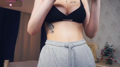 Hi My name is Sofia Welcome to my room Please thumbs up - its important online show from 12.23.25