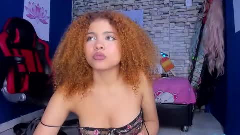 Snapshot of sofiacastillo01 chatting on 01.24.25 sofiacastillo01 online show from 01.24.25