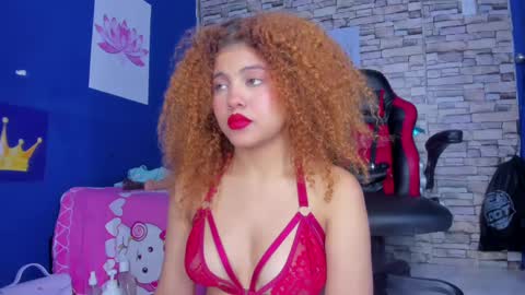 Snapshot of sofiacastillo01 chatting on 02.08.25 sofiacastillo01 online show from 02.08.25