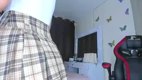 sofiacastillo01 online show from 10.26.25