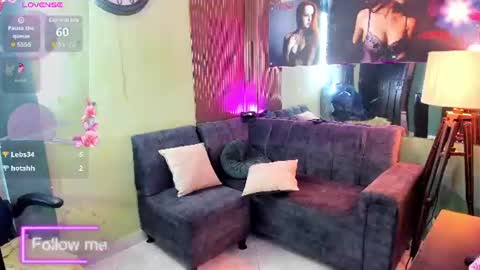 Snapshot of sofiadavis_23 chatting on 07.17.26 SOFIA online show from 07.17.26