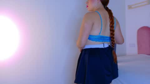 Snapshot of sofiadiamond_ chatting on 06.09.26 SOFIA DIAMOND online show from 06.09.26