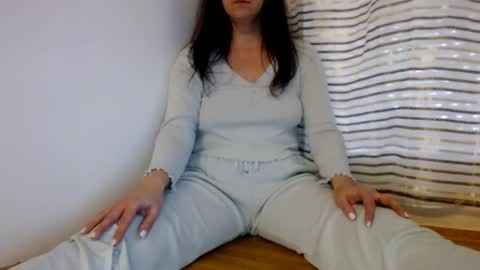 Snapshot of sofialenis chatting on 04.18.26 SofiaLenis online show from 04.18.26