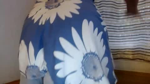 Snapshot of sofialenis chatting on 04.24.26 SofiaLenis online show from 04.24.26