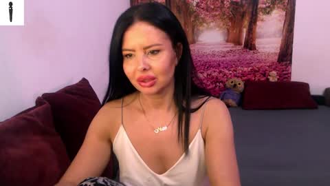 sofialiub online show from 12.22.24