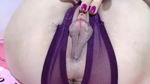 Sofiamillerrs online show from 02.11.25