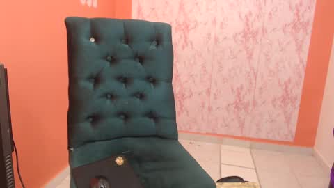 Snapshot of sofianena chatting on 03.09.25 love online show from 03.09.25