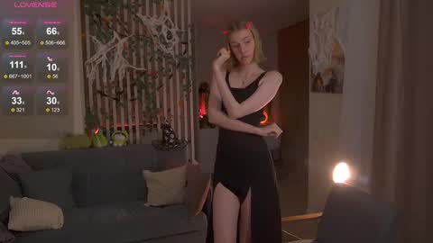 Sofia Help me overcome shynes with 100 thumbs up online show from 10.31.25