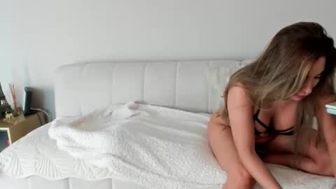 SOFIA   online show from 10.06.25