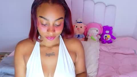 Snapshot of sofiastanley chatting on 06.17.26 Sofia Stanley online show from 06.17.26