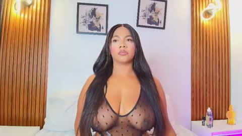 Snapshot of sofiasweett1 chatting on 09.19.25 online show from 09.19.25