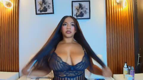   online show from 11.04.25