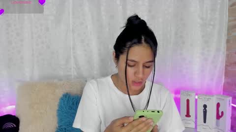 Snapshot of sofiaxmiller chatting on 03.02.25 Danna Sofia online show from 03.02.25