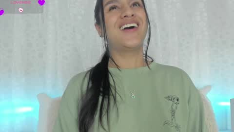 Snapshot of sofiaxmiller chatting on 03.11.25 Danna Sofia online show from 03.11.25