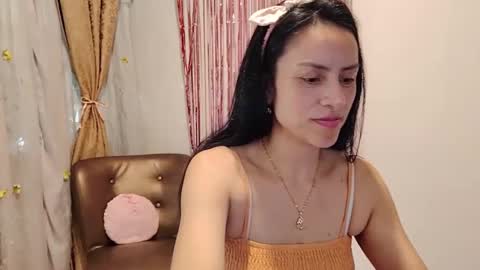Sofi Bella online show from 09.26.25