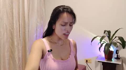 Sofi Bella online show from 02.25.26