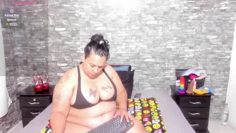 Snapshot of sofie_storm chatting on 02.17.25 Vicky online show from 02.17.25