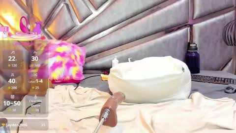 KELLY-HILL online show from 03.04.26