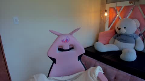 Snapshot of sofii_miller_ chatting on 12.21.24 online show from 12.21.24