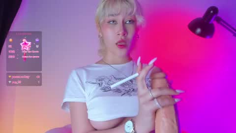 Snapshot of sofii_uwu_ chatting on 02.12.25 Sofii  online show from 02.12.25