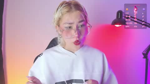 Snapshot of sofii_uwu_ chatting on 02.19.25 Sofii  online show from 02.19.25