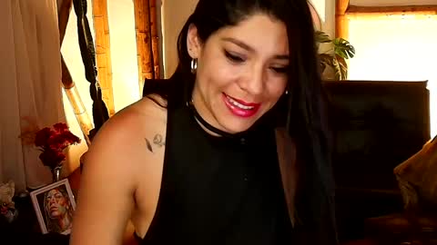 Snapshot of sofiia_diaz_ chatting on 04.21.26 Sofi online show from 04.21.26