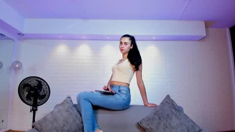 Sofiia  Everyday From 1400 to 2200 Col Time online show from 02.10.26