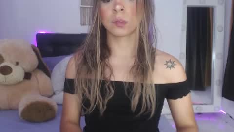 Snapshot of sofiievans_ chatting on 02.28.25   online show from 02.28.25
