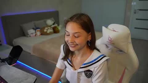 Snapshot of sofimeow chatting on 11.12.25 SofiMeow online show from 11.12.25