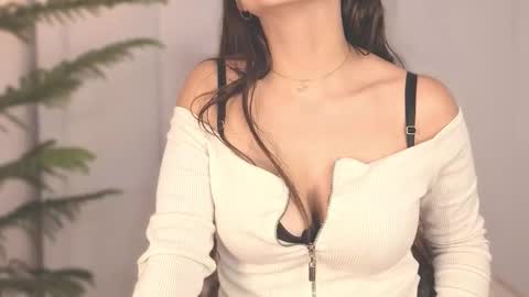 Snapshot of sofiscott_ chatting on 10.02.25 Sofia online show from 10.02.25