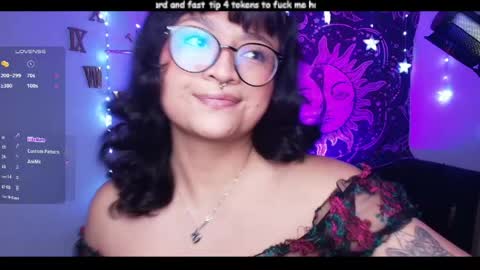 Snapshot of sofitabares_ chatting on 05.30.26 Demi Sofia online show from 05.30.26