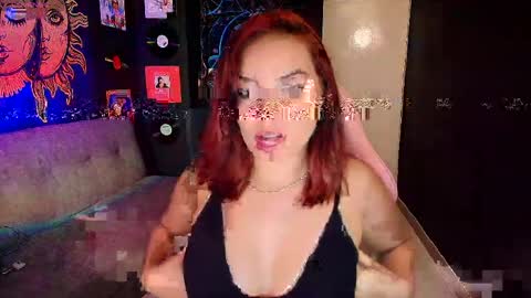 Snapshot of sofnicol_ chatting on 05.13.26 Nicol online show from 05.13.26