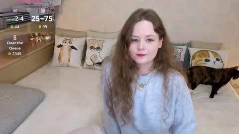 Snapshot of soft_purr_kitty chatting on 10.24.25 Mia online show from 10.24.25