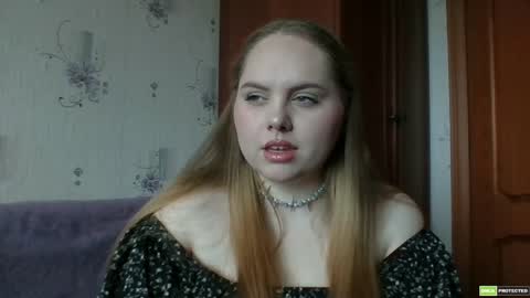 Snapshot of softhypnose chatting on 05.18.26 softhypnose online show from 05.18.26