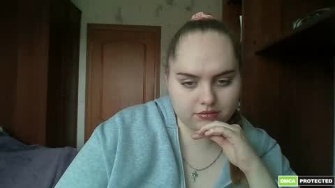 Snapshot of softhypnose chatting on 05.27.26 softhypnose online show from 05.27.26
