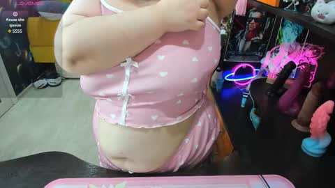 Sofie online show from 12.18.25