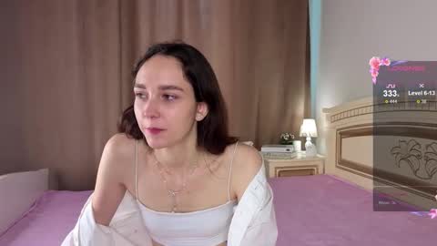 Elly online show from 10.13.25