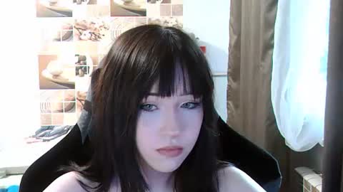 Snapshot of softieva chatting on 06.18.26 Eva online show from 06.18.26