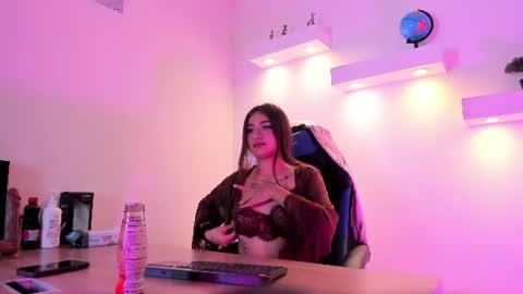 Snapshot of softprincess_ chatting on 06.22.26 Soft online show from 06.22.26