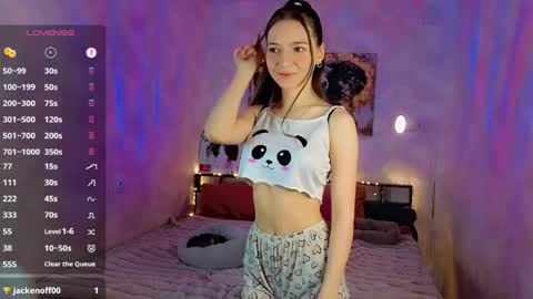 Snapshot of softy_bunny chatting on 06.09.26 softy_bunny online show from 06.09.26