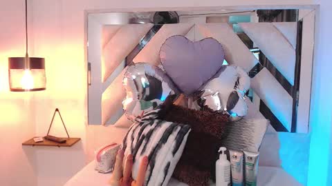 Snapshot of sofy_bonnet chatting on 02.02.26 online show from 02.02.26